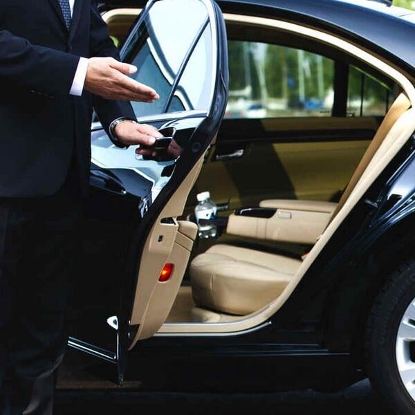 Milan taxi transfer private service