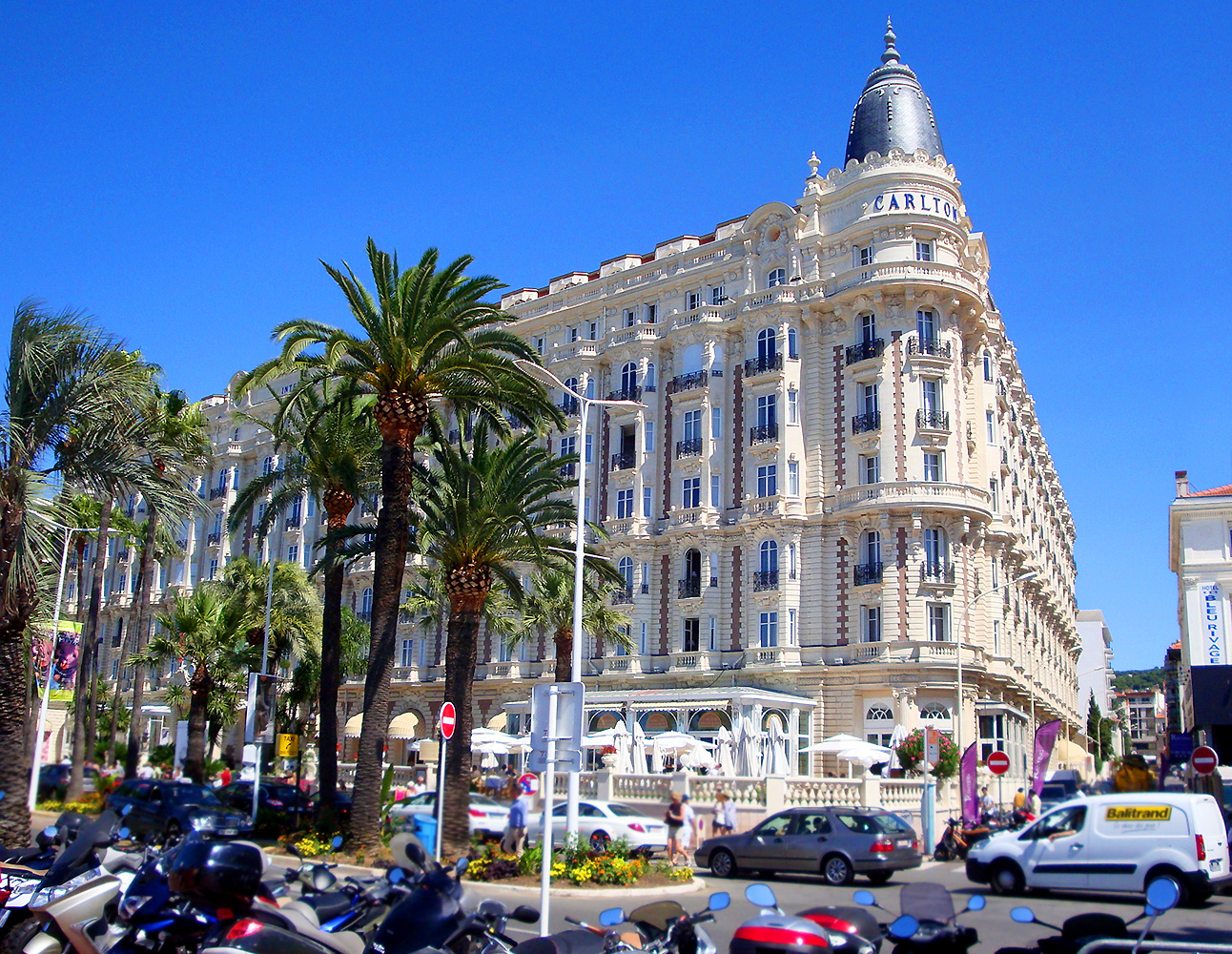 Milan to Promenade de la Croisette Cannes transfer taxi Milan to Promenade de la Croisette Cannes transfer taxi