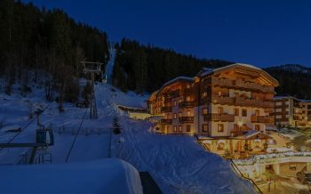 Milan to Madonna di Campiglio Ski transfer taxi