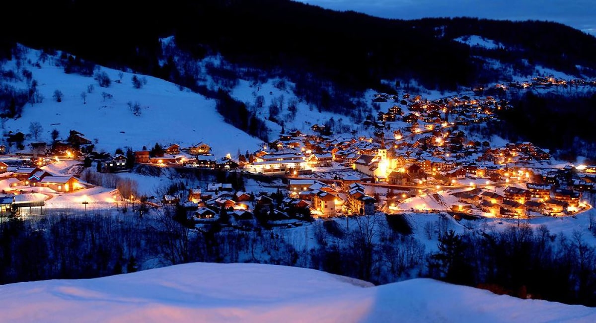 Ski transfer taxi to Méribel Ski transfer taxi to Méribel