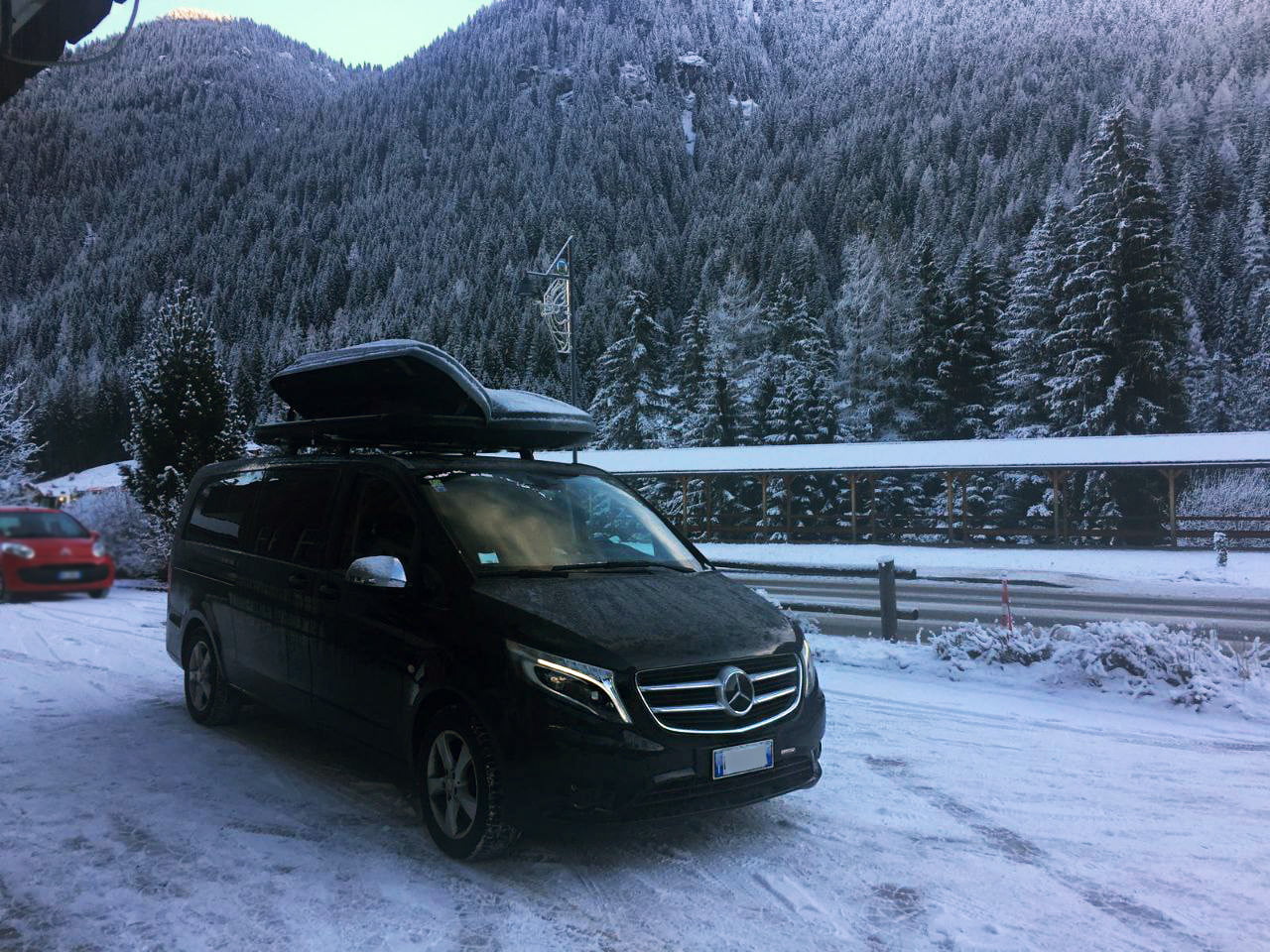 Taxi Milan to Cortina d’Ampezzo Mercedes V Class Taxi Milan to Cortina d’Ampezzo Mercedes V Class