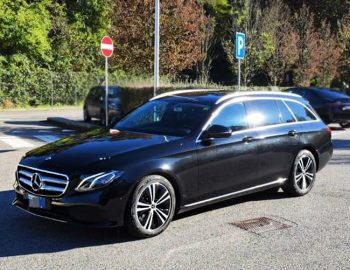 Mercedes E taxi Milan